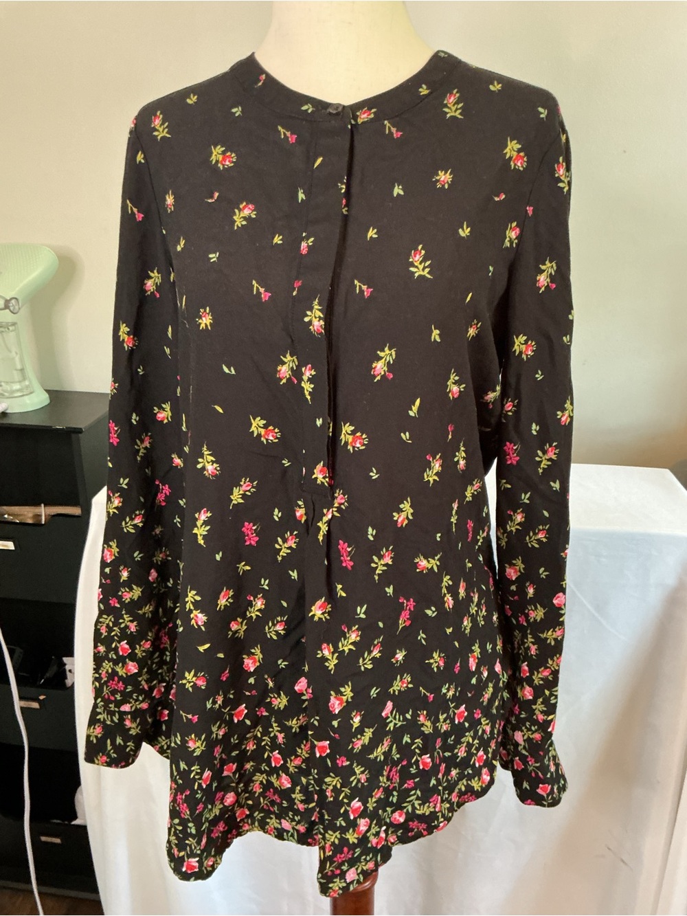 Old Navy Black Floral Long-Sleeve Button-Front Blouse with Pink & Green Flowers